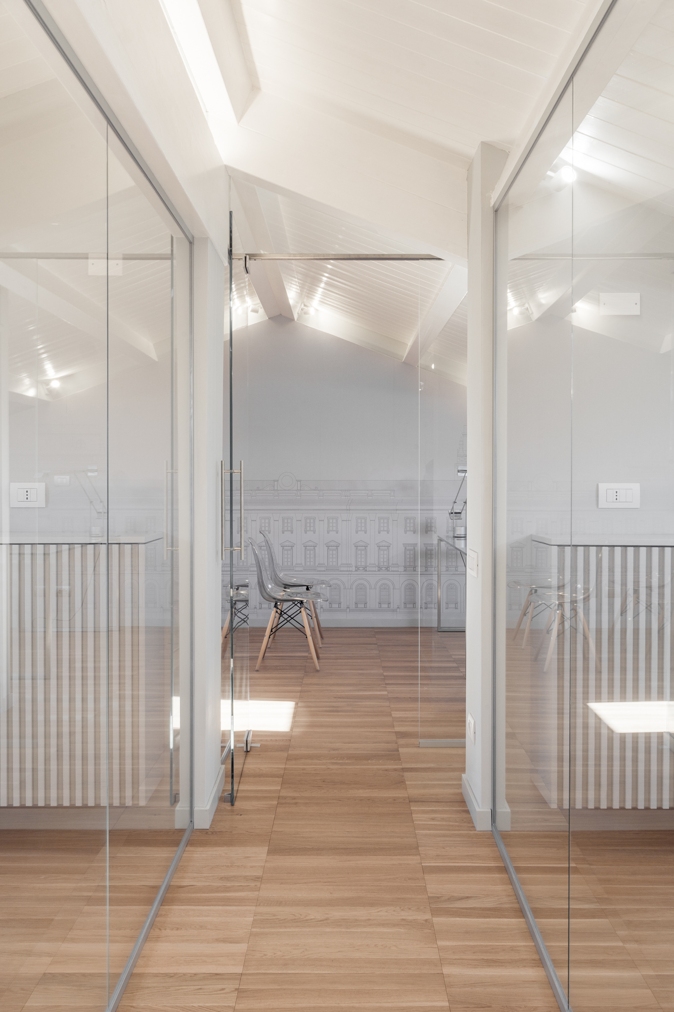 萨萨里历史中心阁楼办公室设计丨意大利萨萨里-21