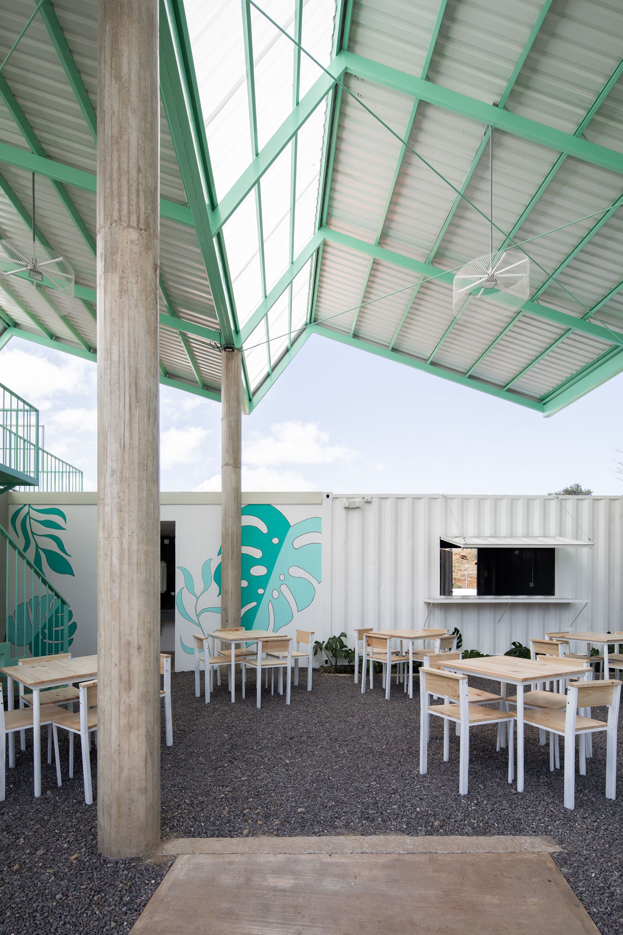 美食广场 224 号路线丨哥斯达黎加丨Quince Cero Uno Arquitectura-31