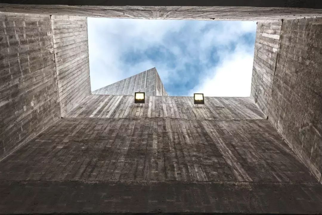 原生态混凝土,诗意禅境的家-26