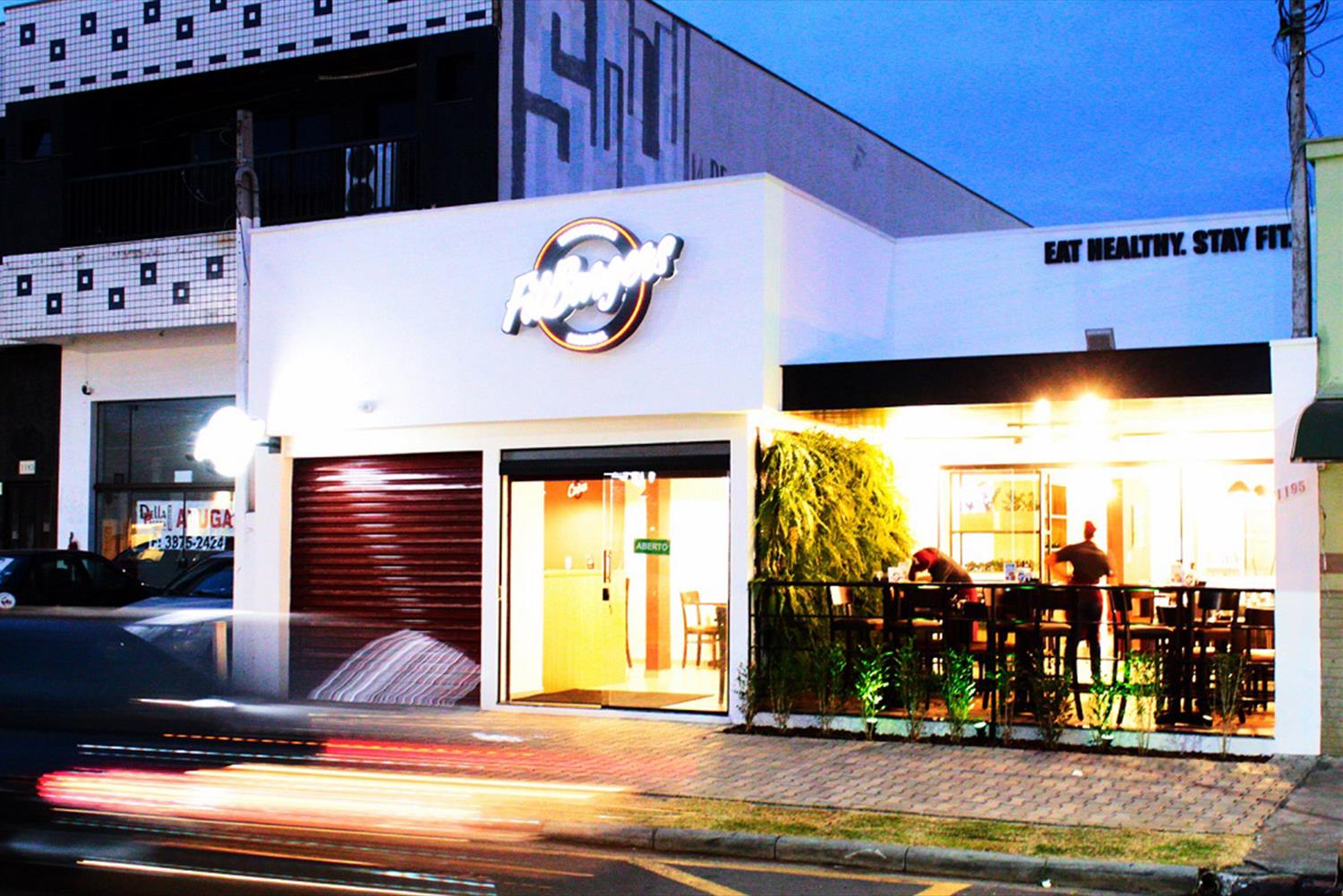 巴西 Fit Burgers 餐厅 | 健康与环保的完美结合-7