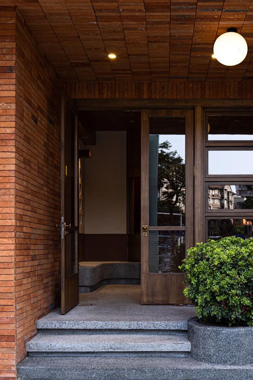 重庆火锅 · 市井烟火的简璞设计丨中国重庆-3