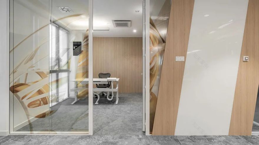 波兰 Autodesk 办公室 | 活力动感金属网演绎现代工业风-36