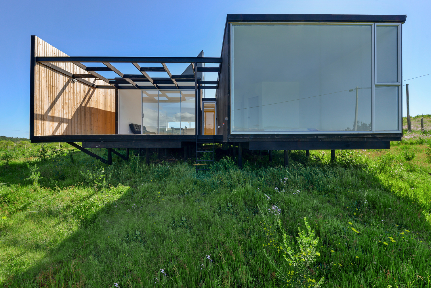 峡谷之上的三层别墅-38