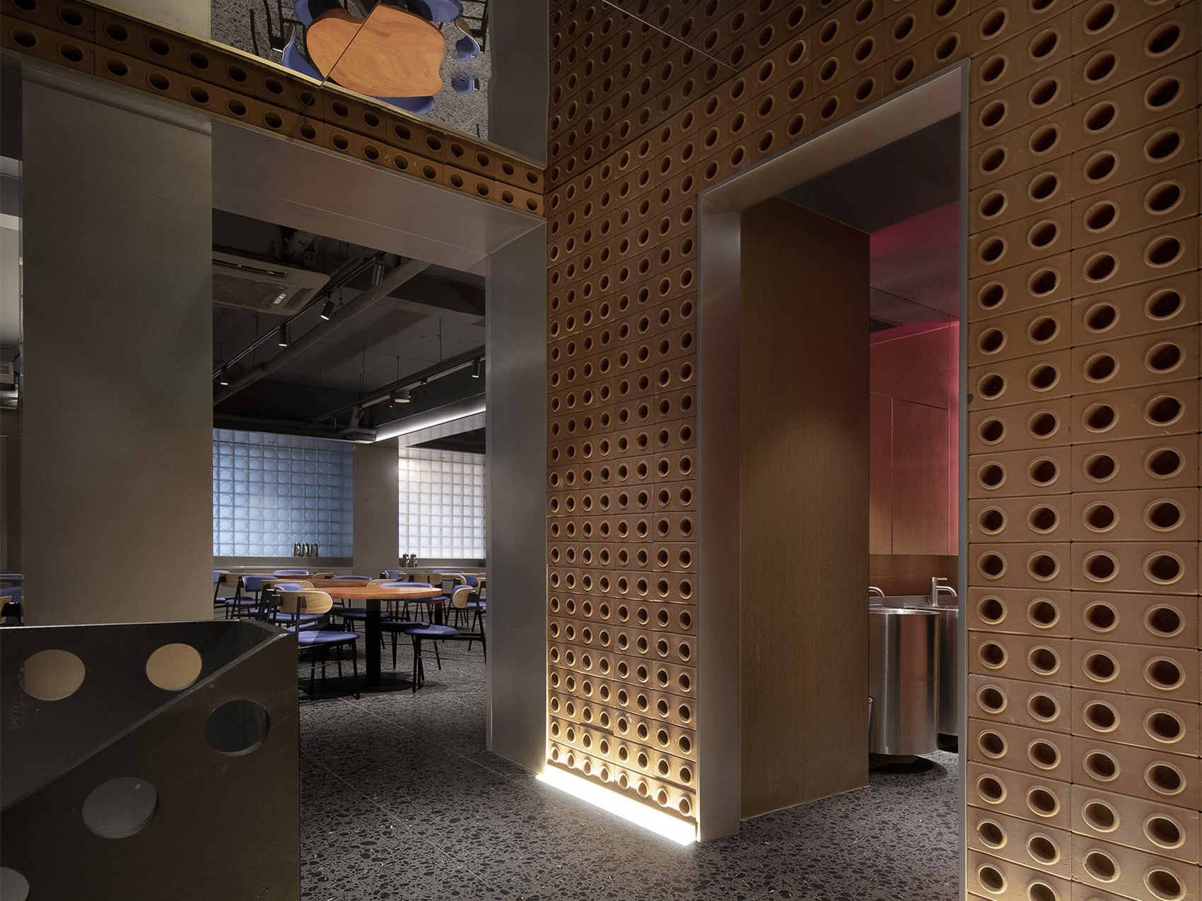 上海 QU 烤肉酒馆丨中国上海丨木斗设计-3