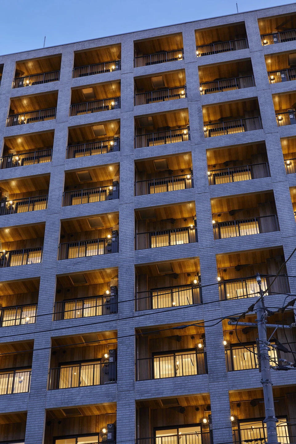 模糊界限的混凝土皮肤 · 日本公寓设计新尝试丨日本神奈川-32