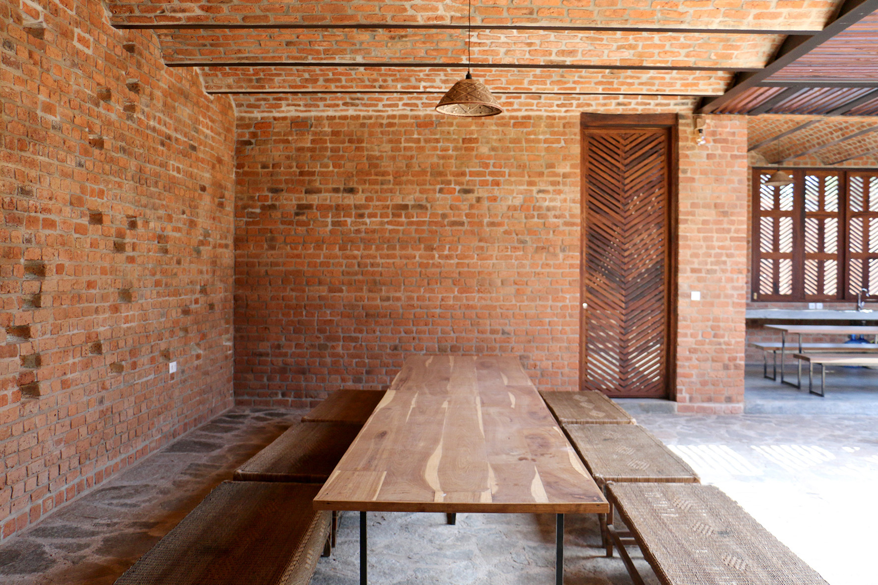 Girl Move Academy / ROOTSTUDIO + Paz Braga-15