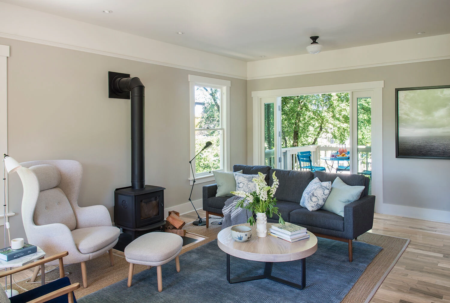 现代简约风二层楼房改造丨DeForest Architects-25