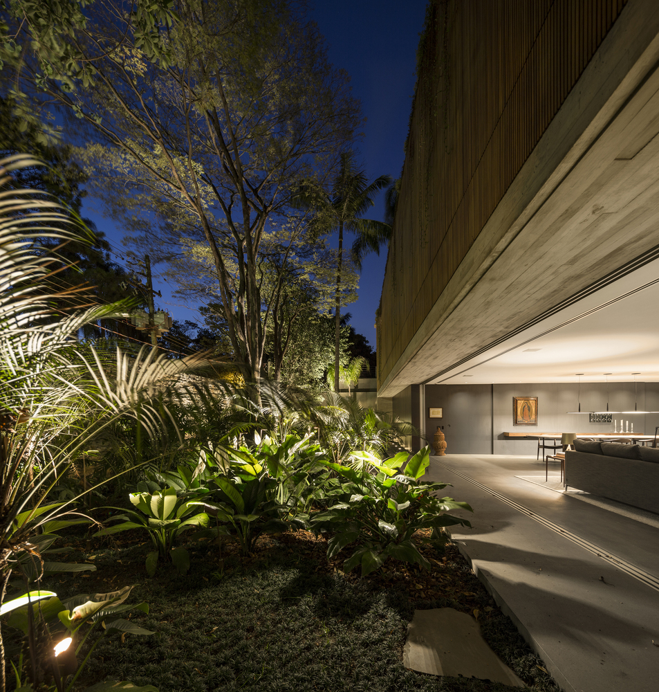 巴西 3V 住宅 | 混凝土与木质的透明对话-40