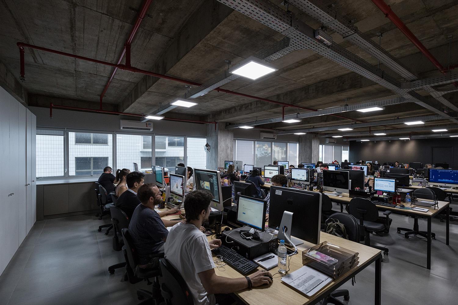 巴西 E21 多媒体通信公司办公室-13