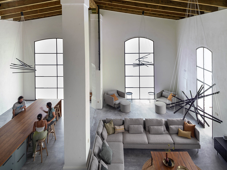 西班牙雪利酒窖中的住宅丨Iniesta Nowell Arquitectos-3