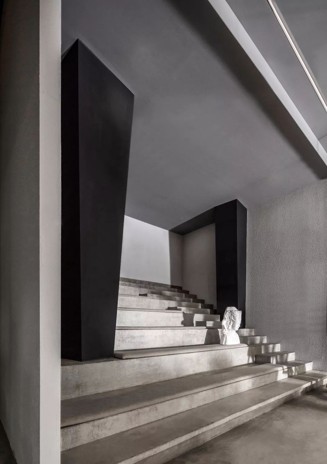 大象艺术公馆 | 灰色调空间中的艺术气息与工匠精神-0