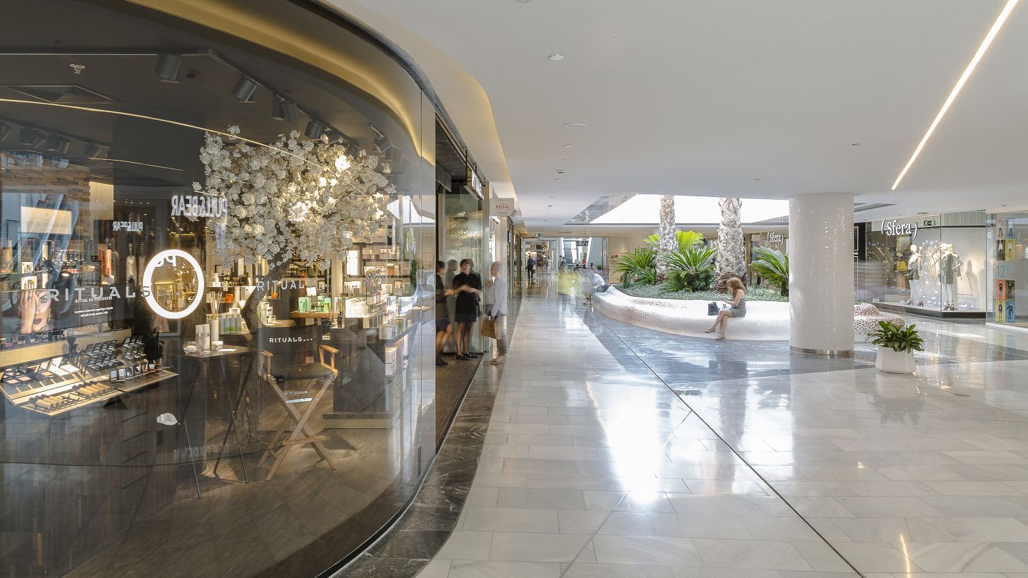 Reforma del centro comercial Glòries Comercio y ocio Barcelona | L35 Arquitectos-24