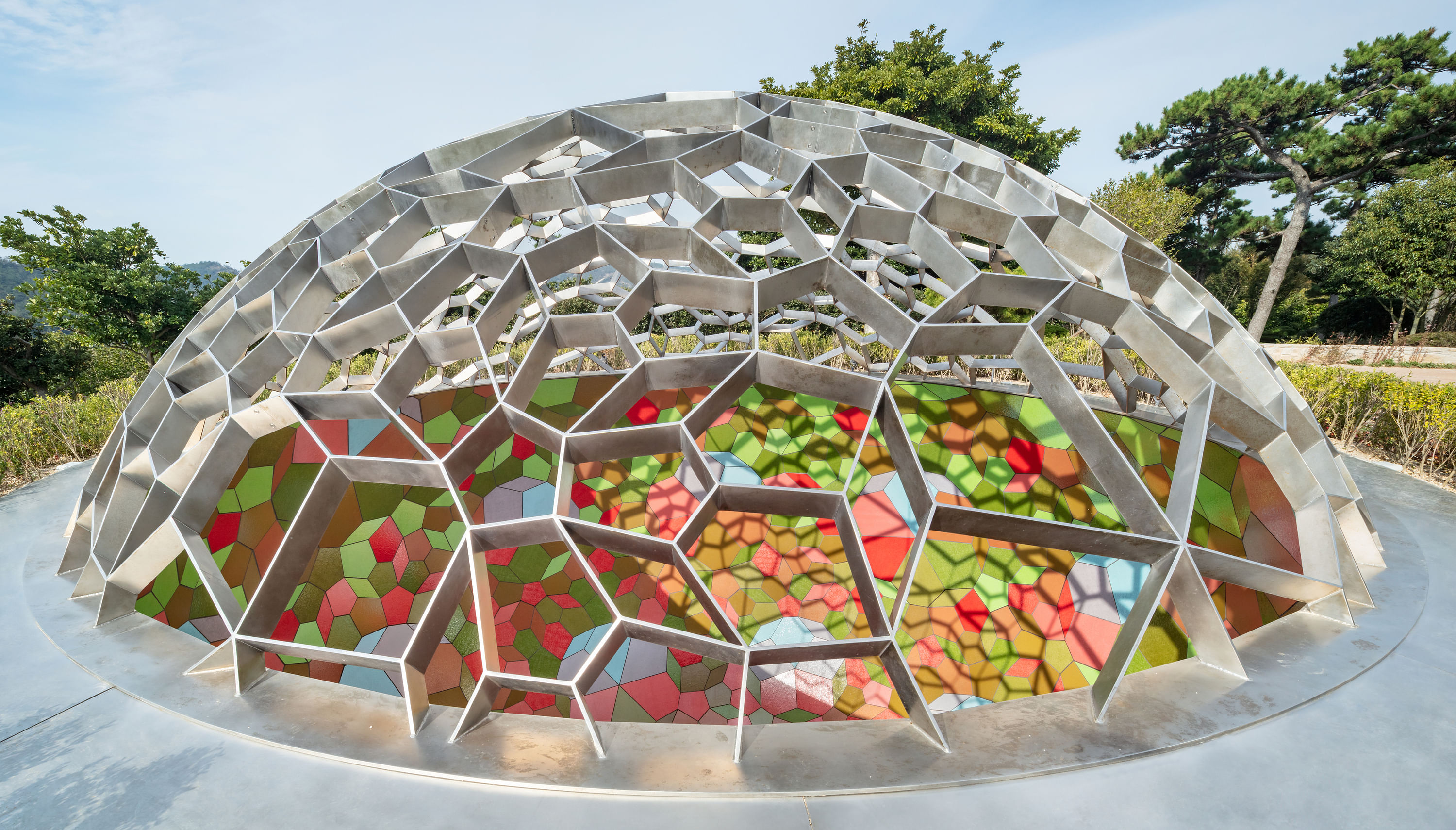 南韓新安郡「Shinan Art Island Project」首部曲：Olafur Eliasson《呼吸大地球體》帶你走進宇宙的奇幻之旅！ | FAM-5