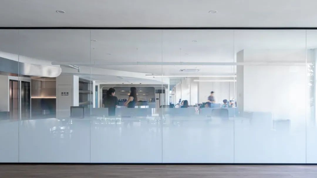 静谧时尚|灰色调办公空间-58