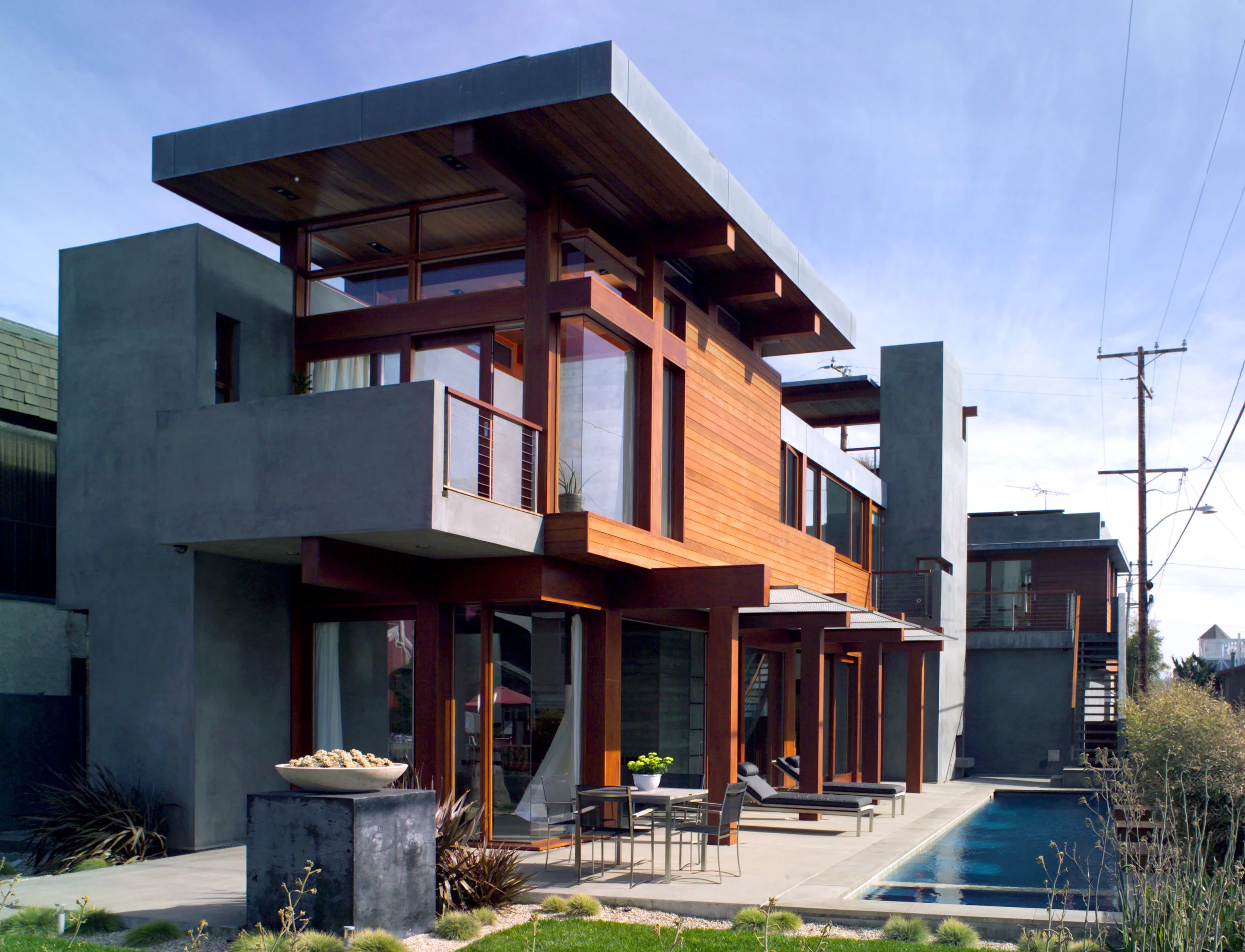 海滨别墅（注：Strand有海滨湖滨等意思，Strand House常见理解为位于海滨等地的房屋，这里海滨别墅是较为常见合适的译法，但具体含义需结合更详细语境确定 ） 丨美国加利福尼亚-0