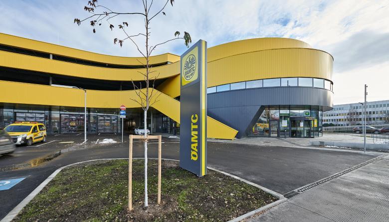 Pichler & Traupmann Architekten丨ÖAMTC Wien West丨奥地利-12