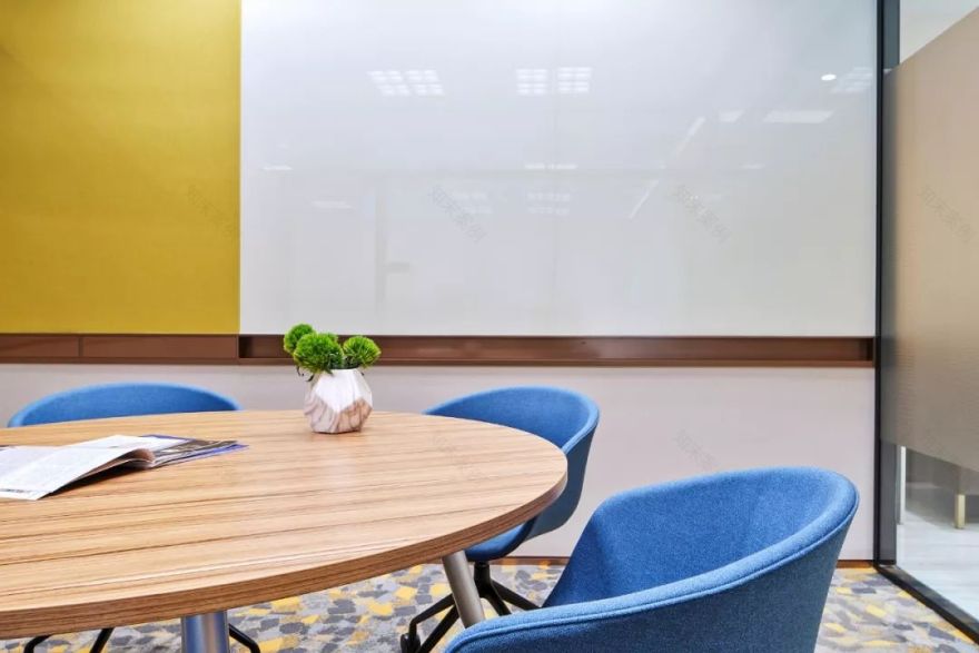 国泰君安期货 | 色彩缤纷的金融才俊办公空间-25