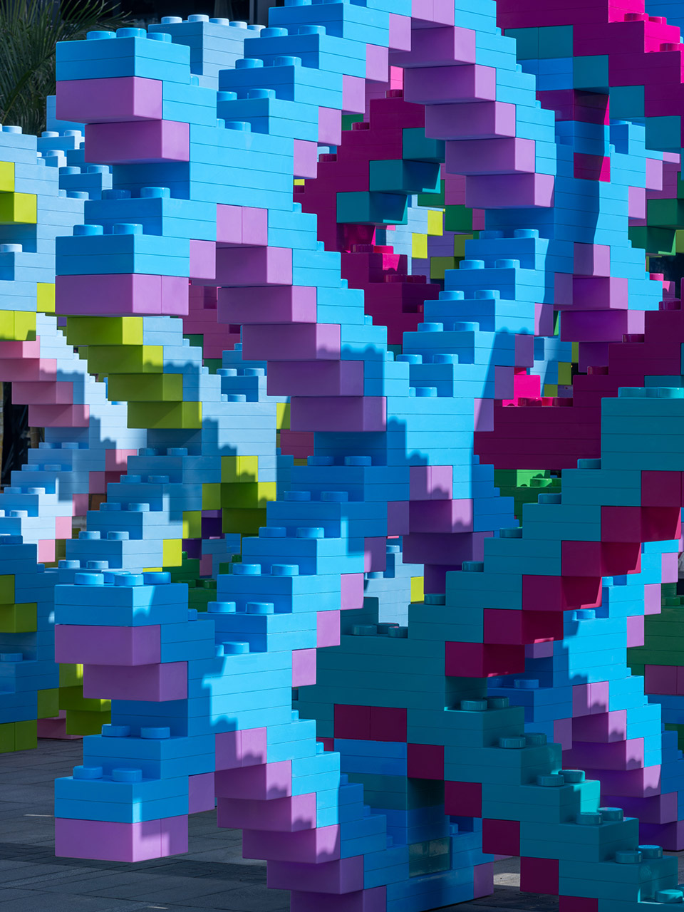 乐高® “世界玩乐节” – 《织光乐园》公共艺术装置丨中国上海丨大星吉子-57