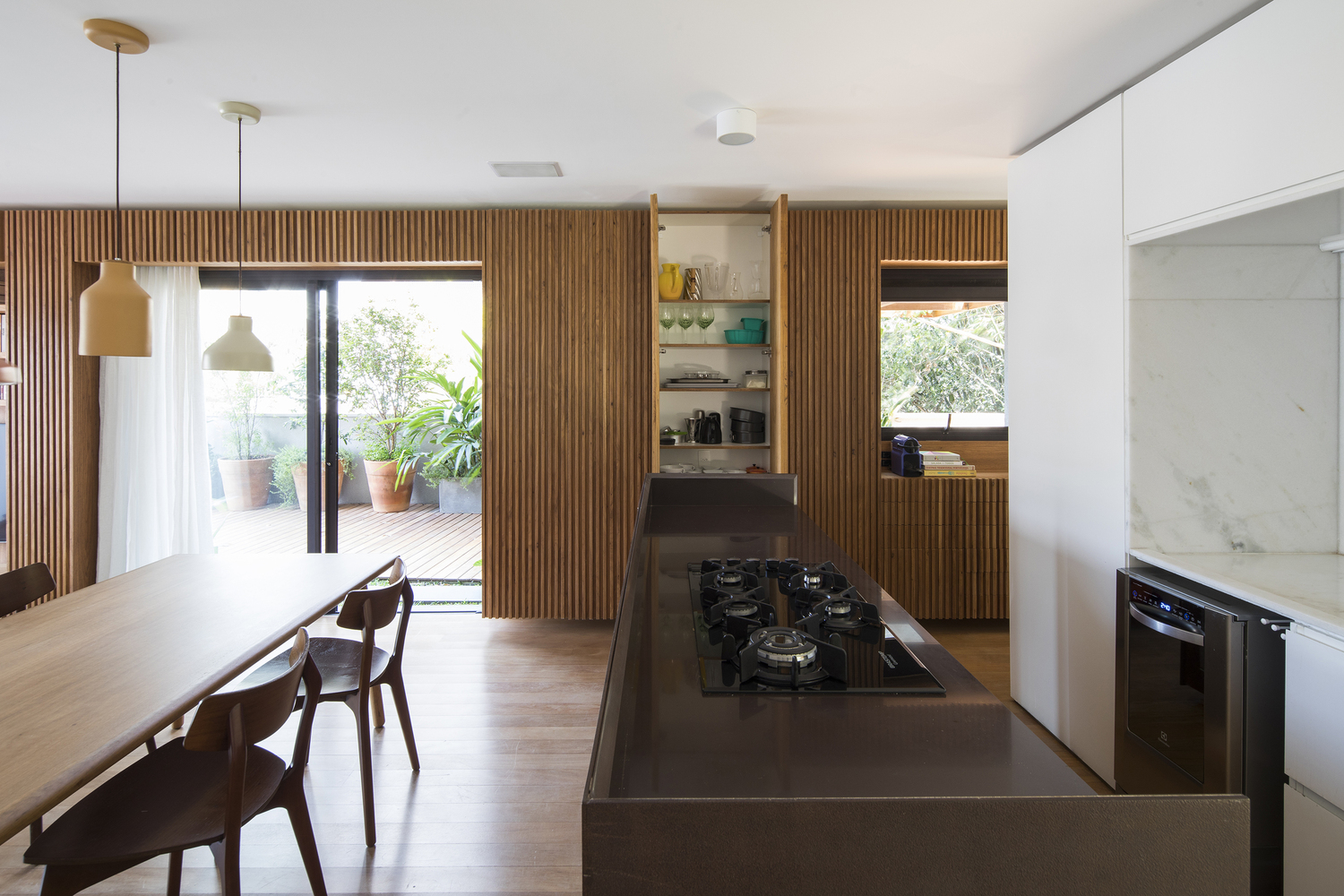 巴西 FLO 公寓——室内外和谐共生-29