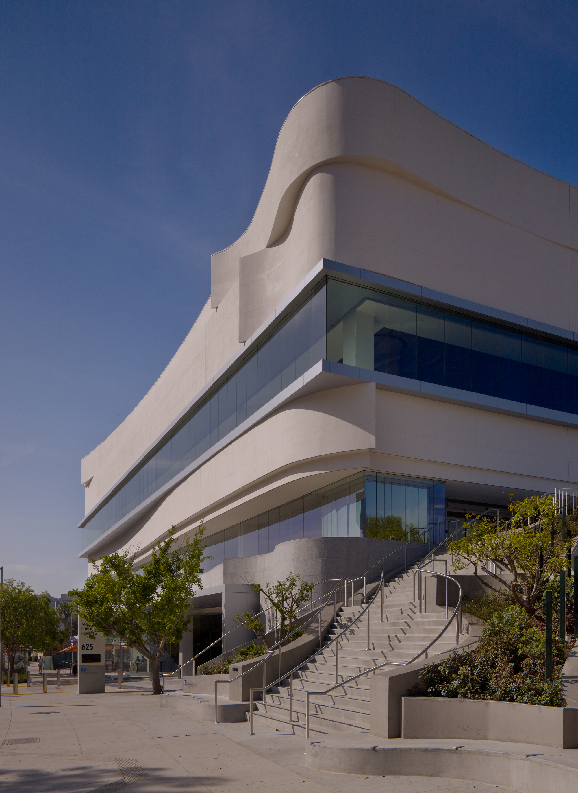 West Hollywood 图书馆-26