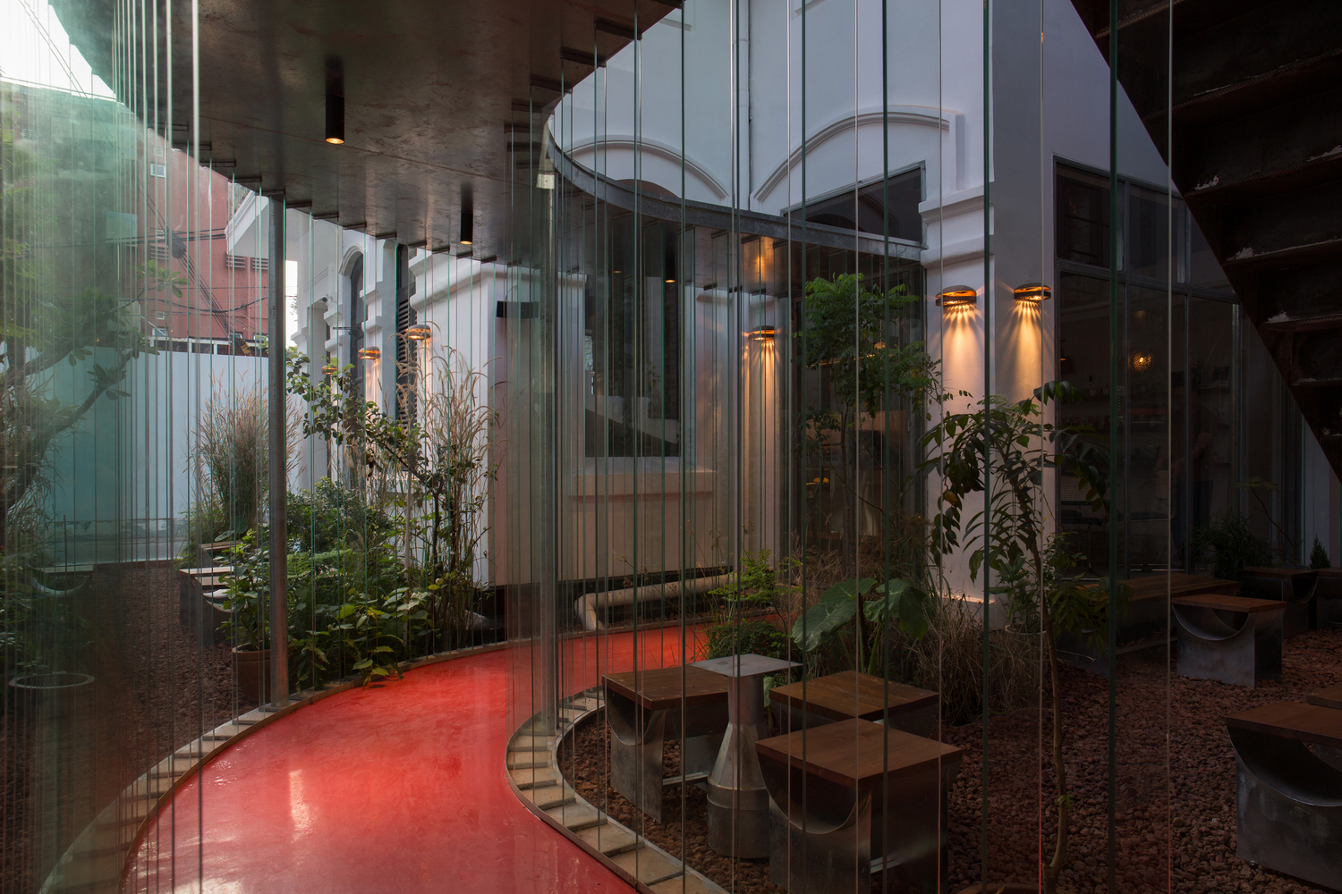 越南 Okkio Duy Tan Caffe 咖啡店设计丨越南胡志明市丨sgnhA-48