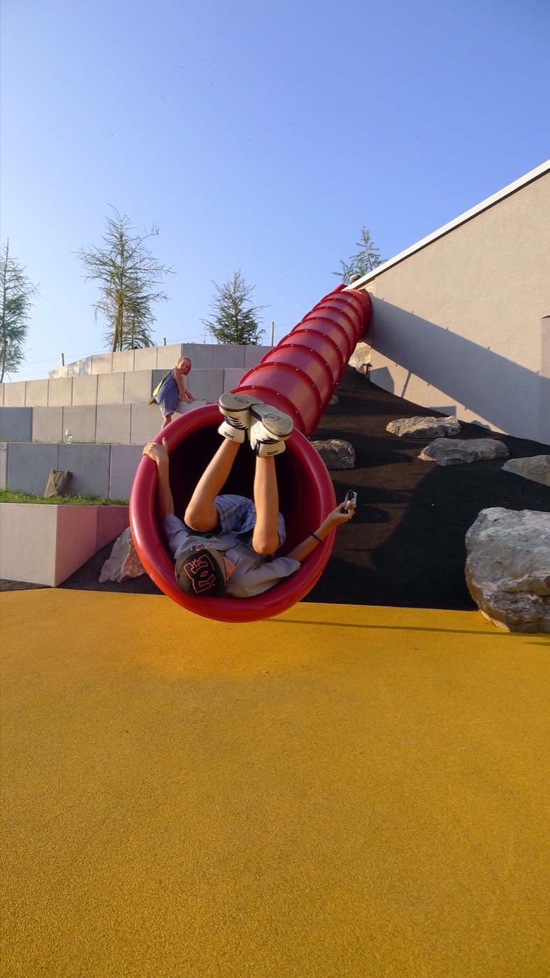 瑞士 Estavannens 学校庭院景观设计丨VWA-8