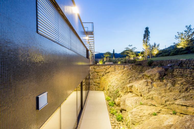 奥地利林茲市 E 住宅——悬浮式设计,生活休闲两不误-15