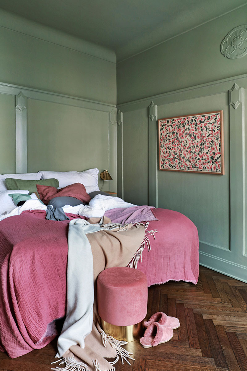 大胆色彩打造独特斯堪的纳维亚公寓-14