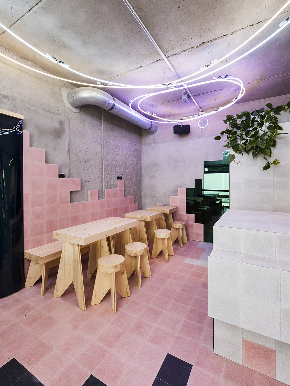 柏林街头的美式风情 & Beets and Roots餐厅 / GONZALEZ & HAASE / AAS-32