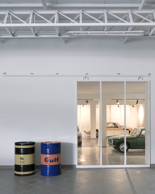 旧仓库变身高逼格车收藏室丨意大利丨Fontego Architettura-20