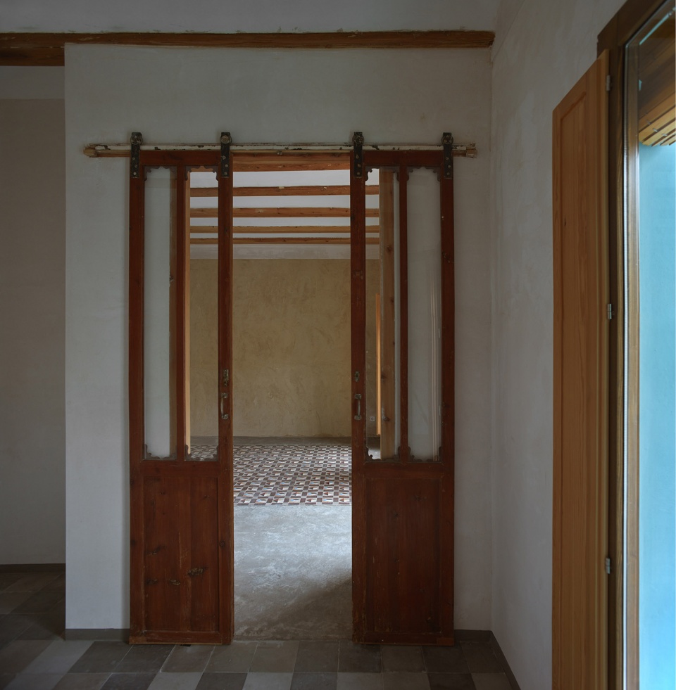 历史街区的活力新生 | El Cabanyal 住宅翻新-38