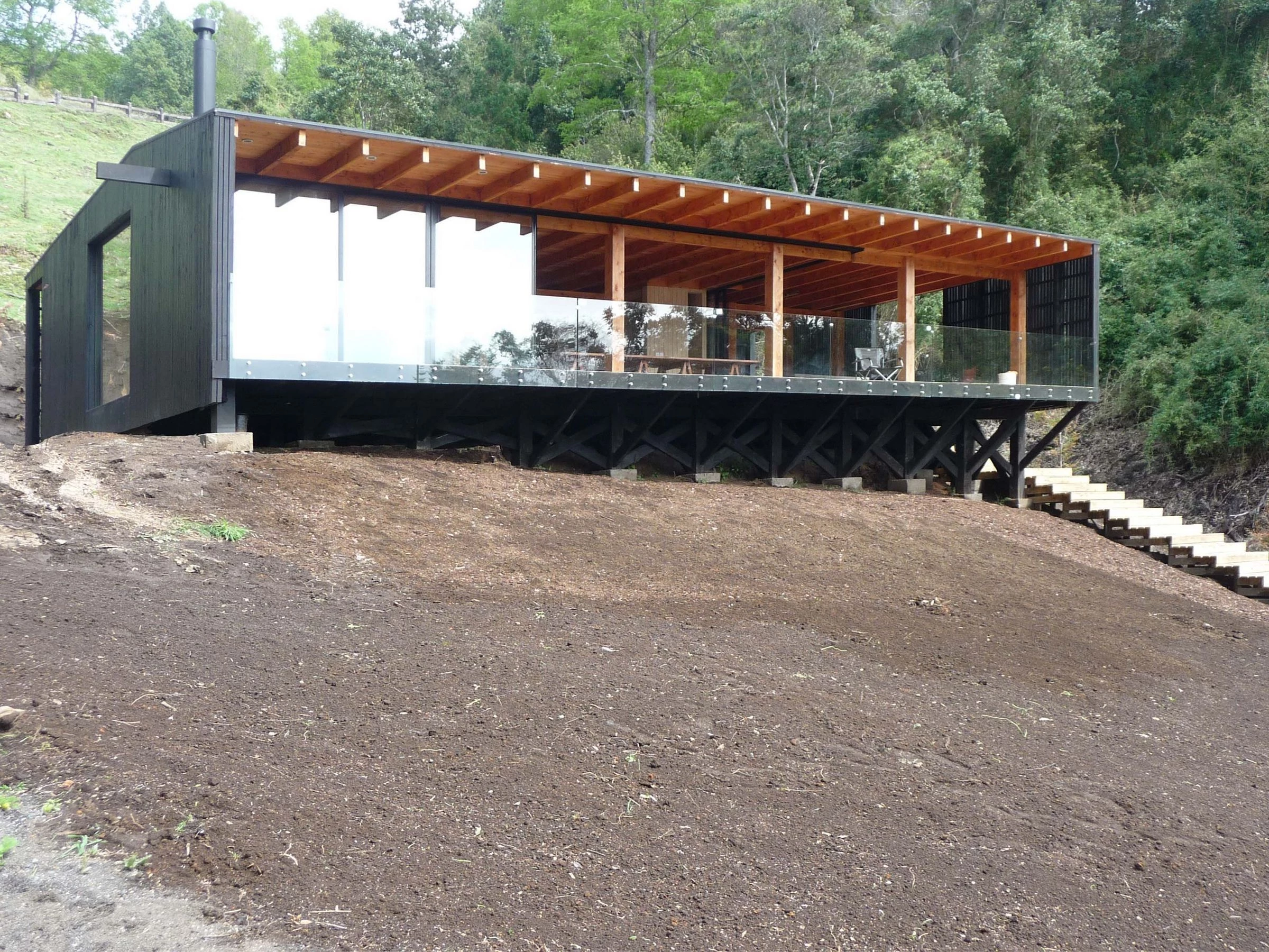 湖边林中建木屋，灵活多变适应未来-16