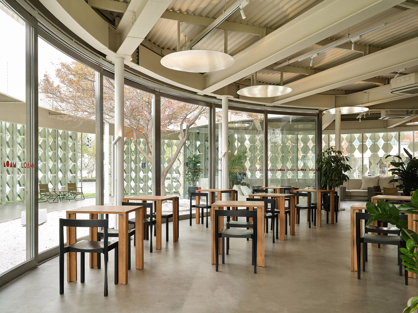 上海青枫树下的 LOAM 瓷屋咖啡店丨中国上海丨八荒设计-10