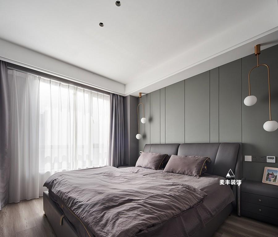 简约风格融入艺术元素,打造舒适宜居空间-12