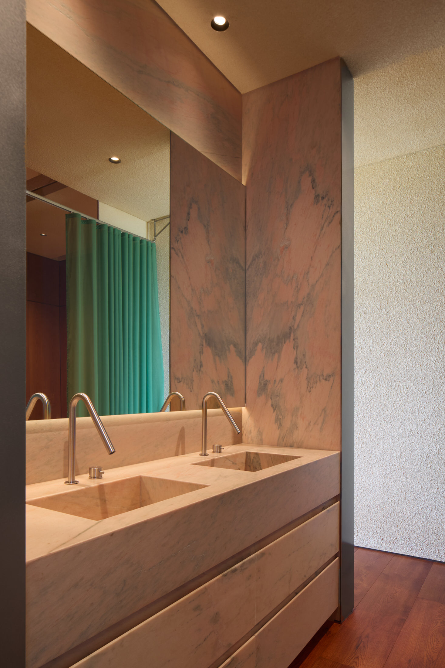 Mid-Century Vibes in Modern Dubai: Al Barari Apartment by Bone Studio.-20