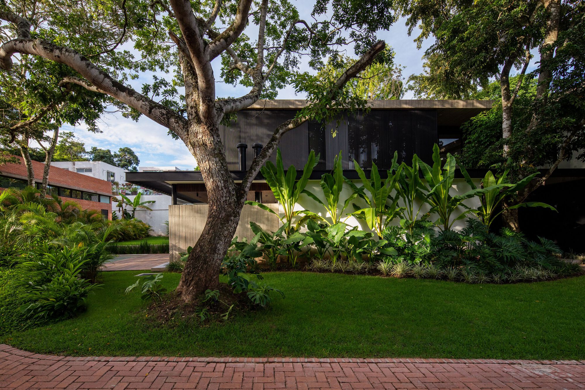 弗洛雷斯塔大厦丨玻利维亚圣克鲁斯丨DB Estudio de Arquitectura-15