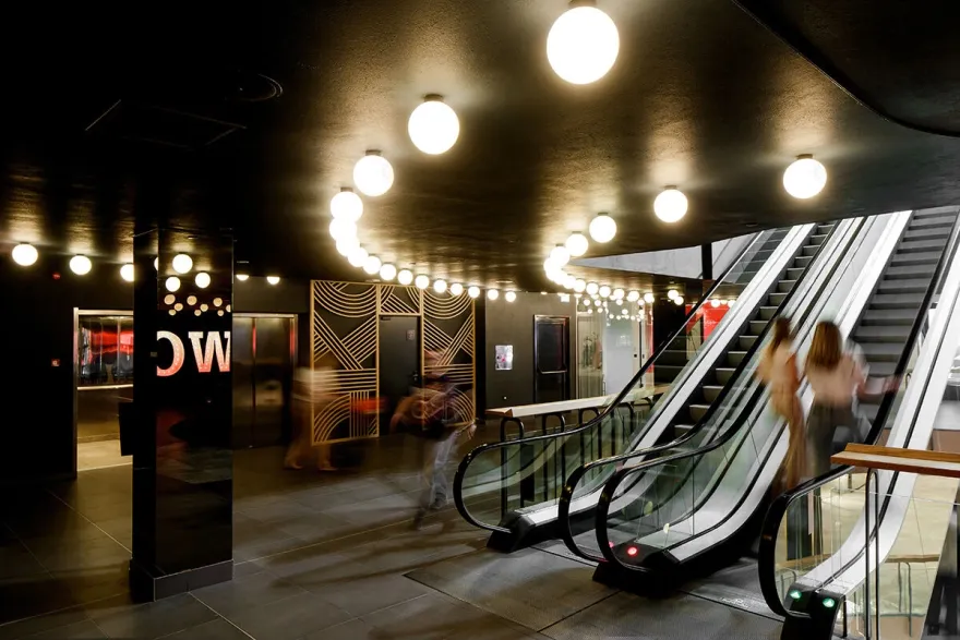 卡普托尔中心丨克罗地亚萨格勒布丨Brigada-19