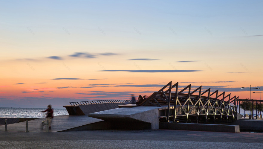 伊兹密尔海滨重塑项目 · Bostanlı日落休息室&人行天桥-57