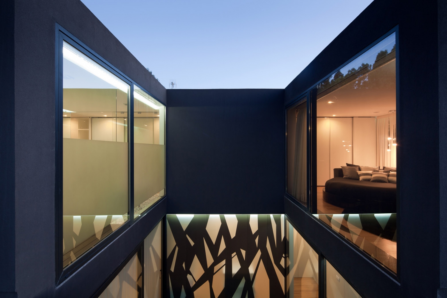 葡萄牙波沃德瓦兹姆住房丨António Fernandez Architects-27