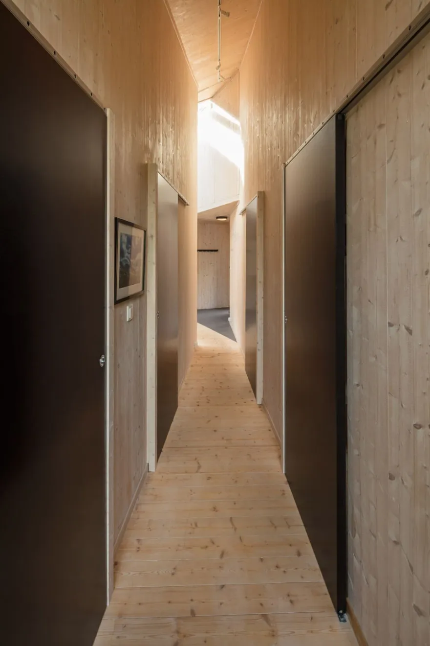 挪威 Jostedalen 冰川旁的生态小屋-32