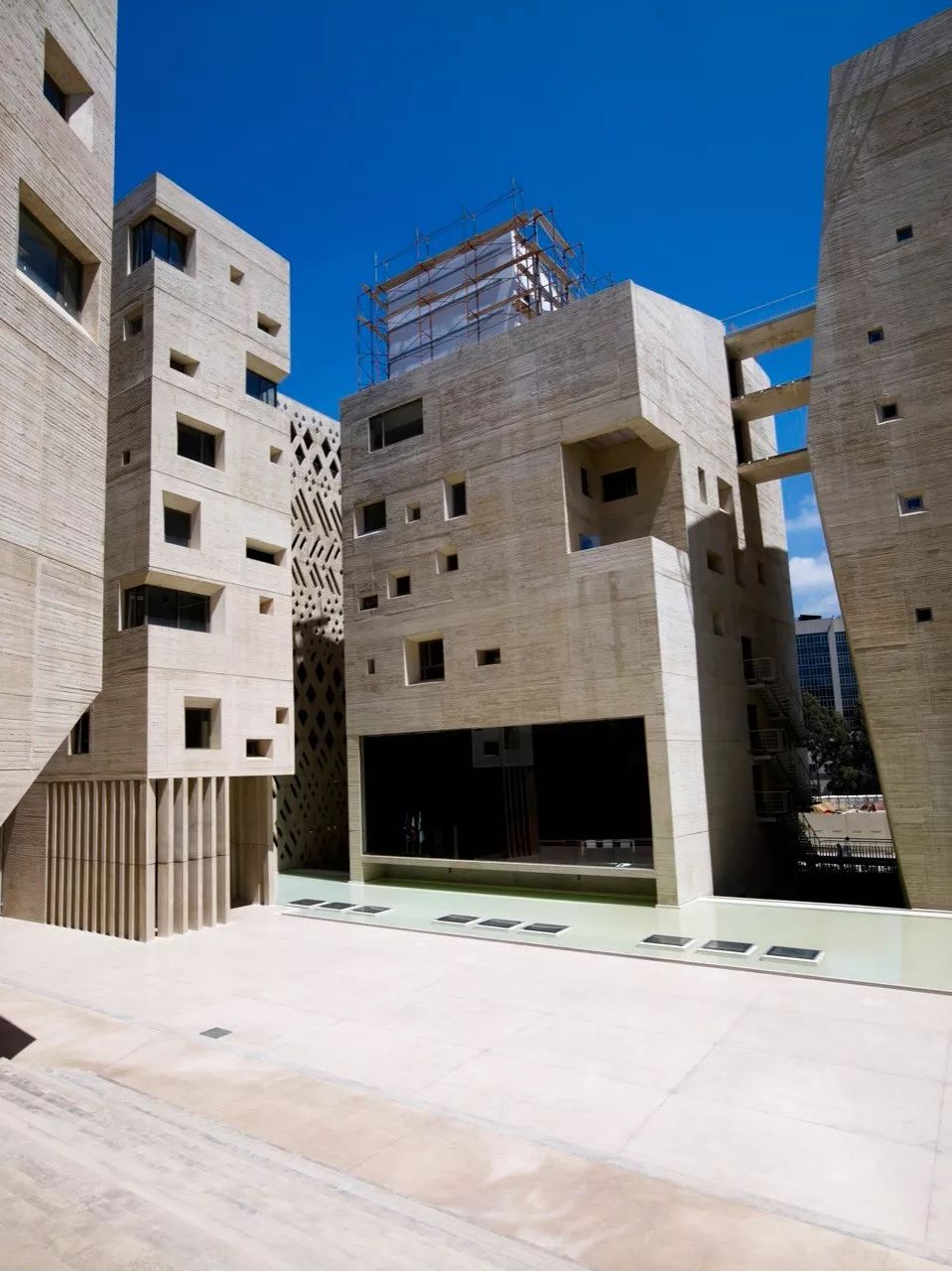 贝鲁特建筑事务所 Youssef Tohme 的现代共生设计-44