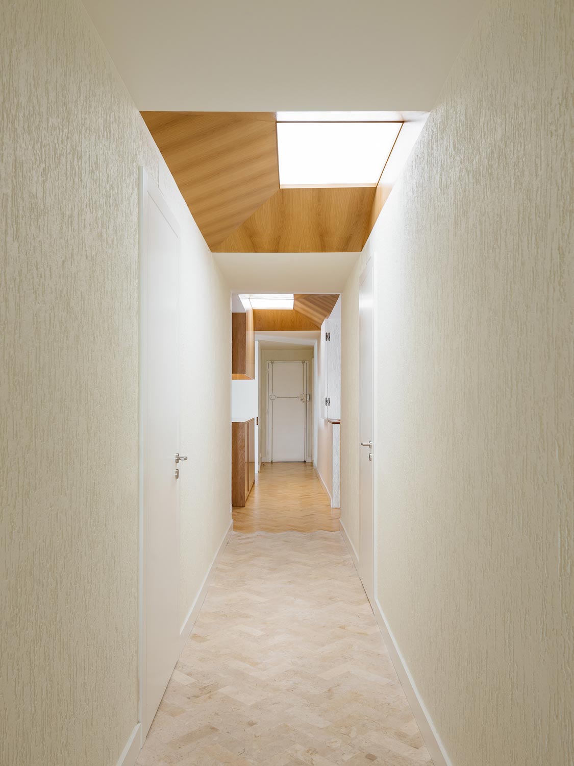 Apartment on the top floor of a 1970s building Located on Luciano Cordeiro in Lisbon   Page 2 of 2   CAANdesign  Architecture and home design blog-5