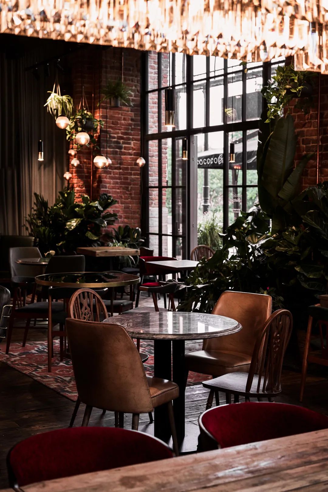 上世纪旧仓库爆改小酒馆，喝的不是酒，是历史的沉淀-12