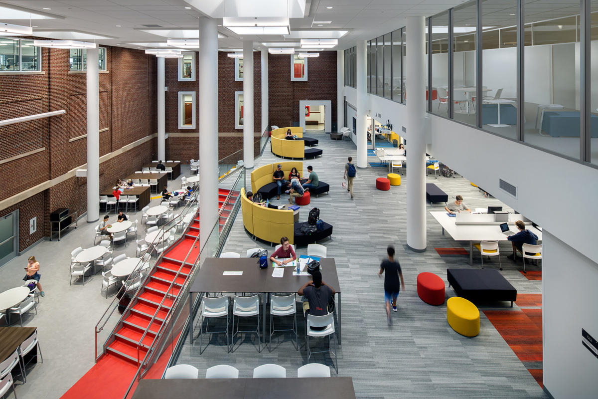 罗珀学校上校区学习共享区-16