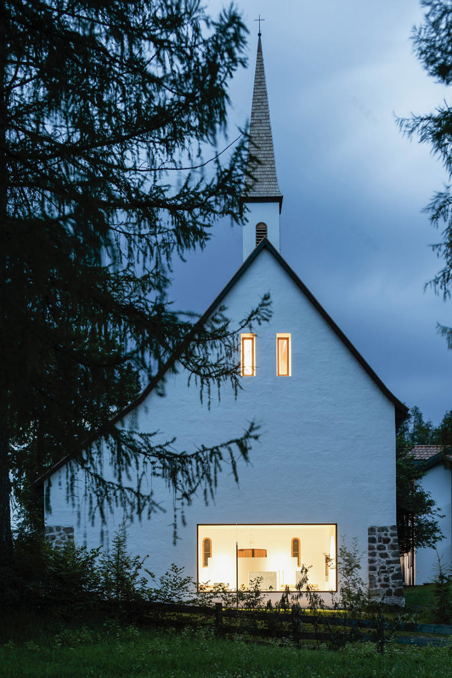 林中的圣约瑟夫教堂,意大利雷农 / Messner Architects-72