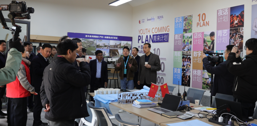 印文设计|蘑菇点灯·故事汇连获国际大奖-0