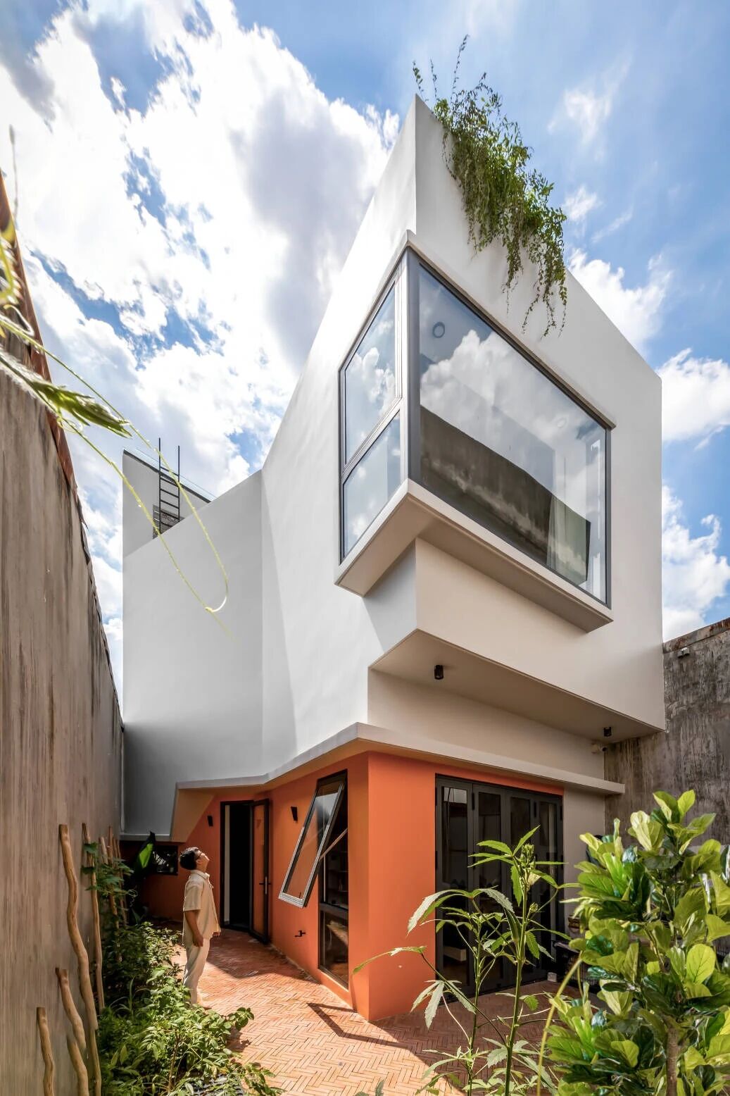 把房子扭成“Z”字，在闹市中心安了个会呼吸的家-33