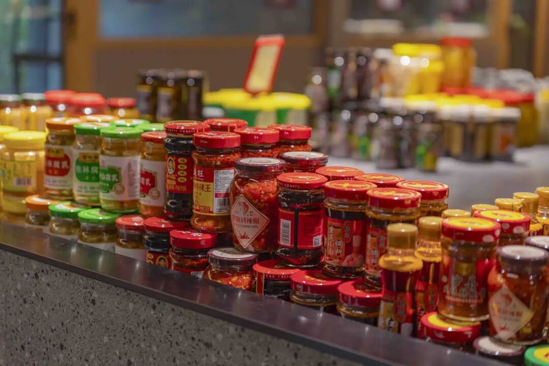 农贸市场设计案例｜菜场变身艺术生活场，“转塘南街菜市”如何重构市井空间？-69