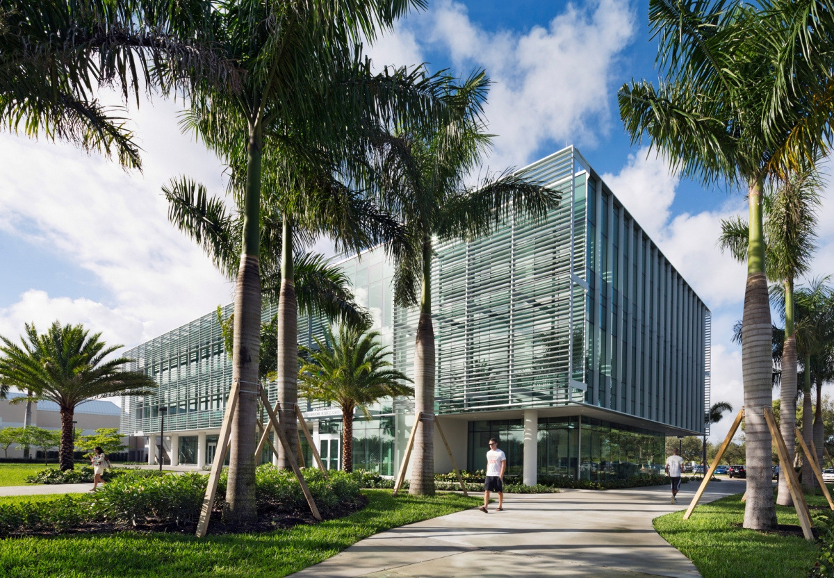 林恩大学穆罕默德·因迪米国际商务中心-9