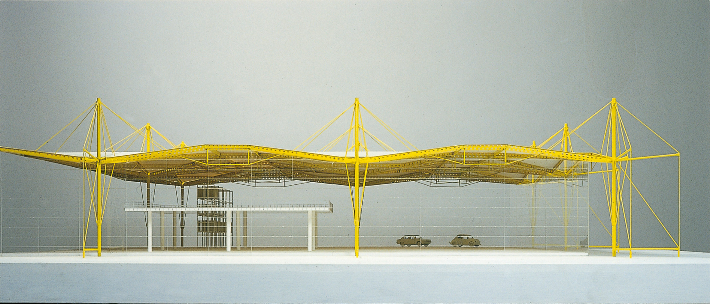 诺曼·福斯特的黄色骨骼,Renault 配送中心的标识性设计-14